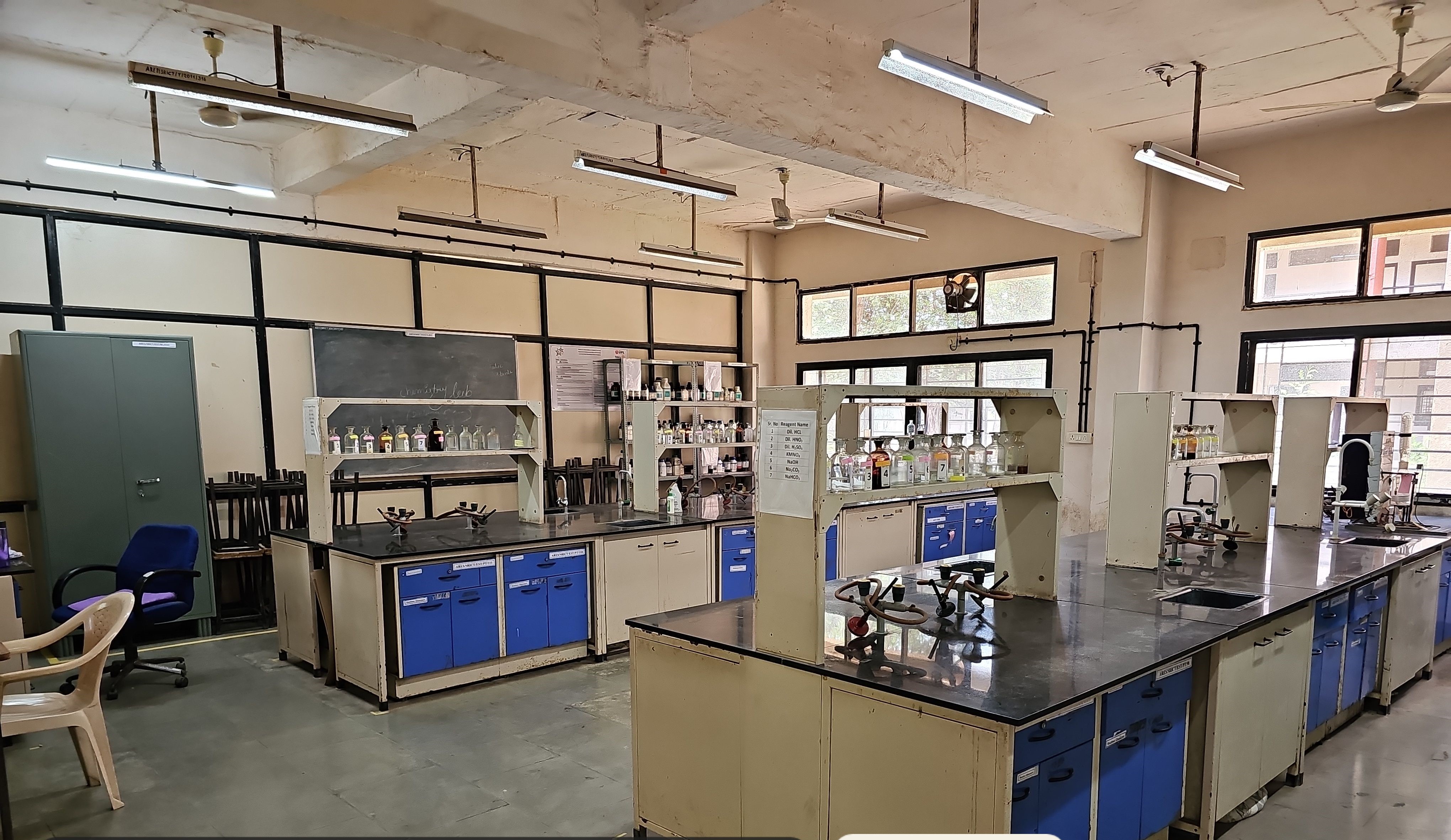 ENVIRONMENTAL CHEMISTRY LAB